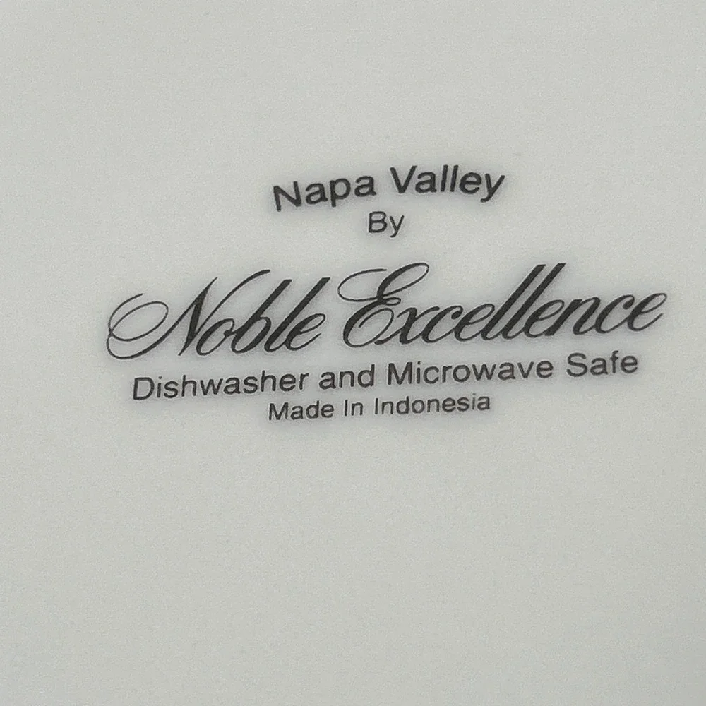 Noble Excellence Napa Valley Fruit Rimmed Soup Bowls Grapes Plums Pears THREE